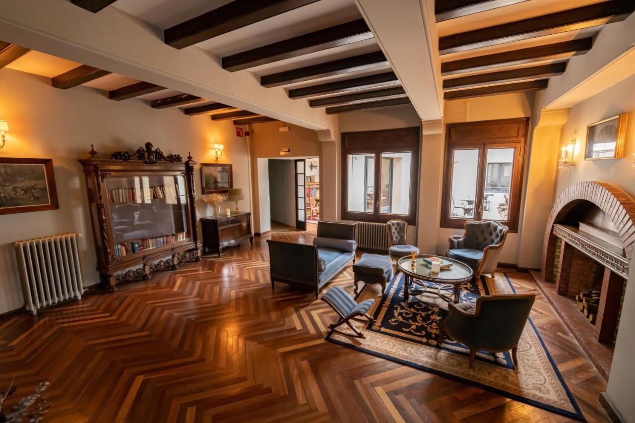 Angelats Hotel - A Signature Boutique Hotel & Restaurant Ribes De Freser Dış mekan fotoğraf