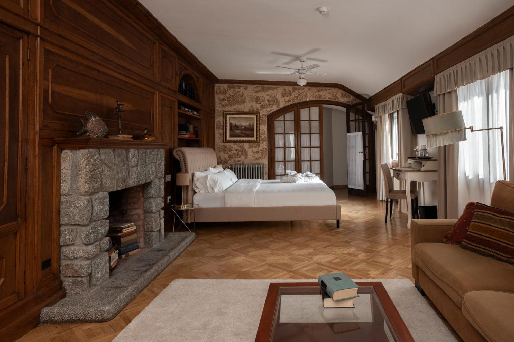 Angelats Hotel - A Signature Boutique Hotel & Restaurant Ribes De Freser Dış mekan fotoğraf